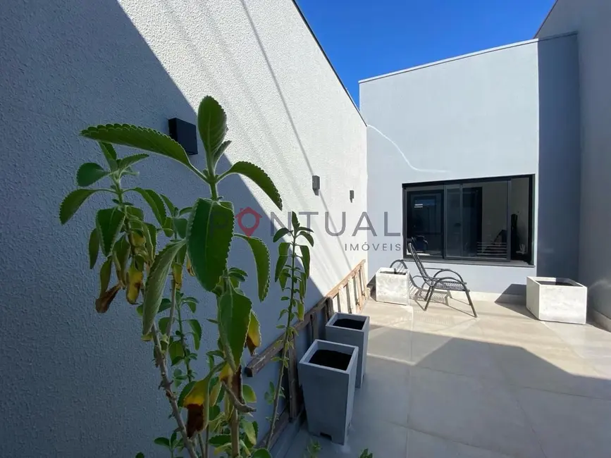 Foto 3 de Casa com 3 quartos à venda, 187m2 em Sérgio Roim (Padre Nóbrega), Marilia - SP