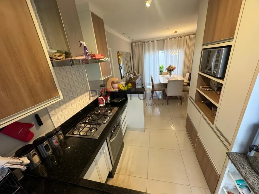 Foto 9 de Casa com 3 quartos à venda, 170m2 em Jardim Parati, Marilia - SP