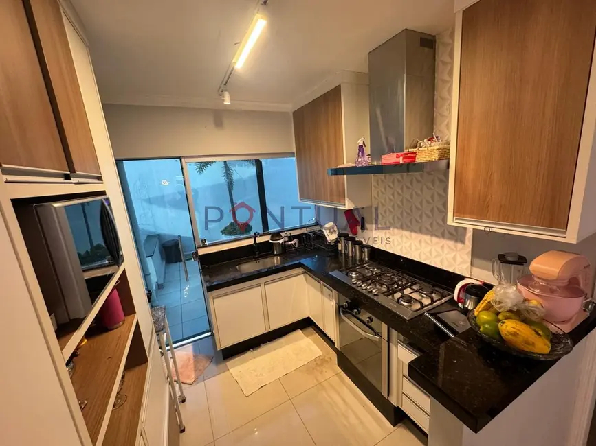 Foto 7 de Casa com 3 quartos à venda, 170m2 em Jardim Parati, Marilia - SP