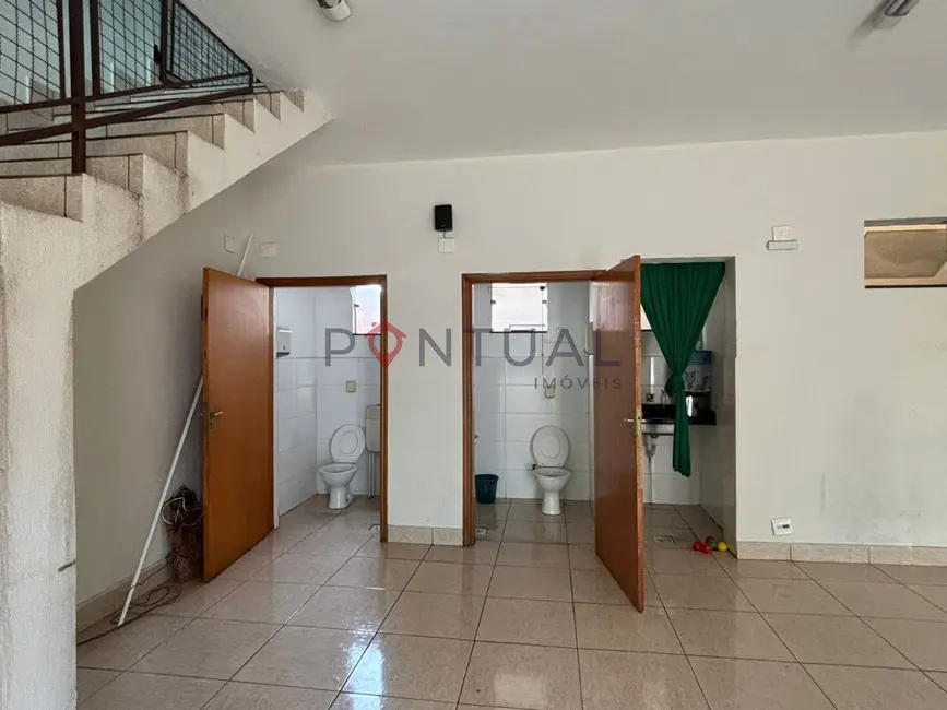 Sala Comercial para alugar, 450m2 em Jardim América, Marilia - SP - imagem 3 Foto 3 de Sala Comercial para alugar, 450m2 em Jardim América, Marilia - SP