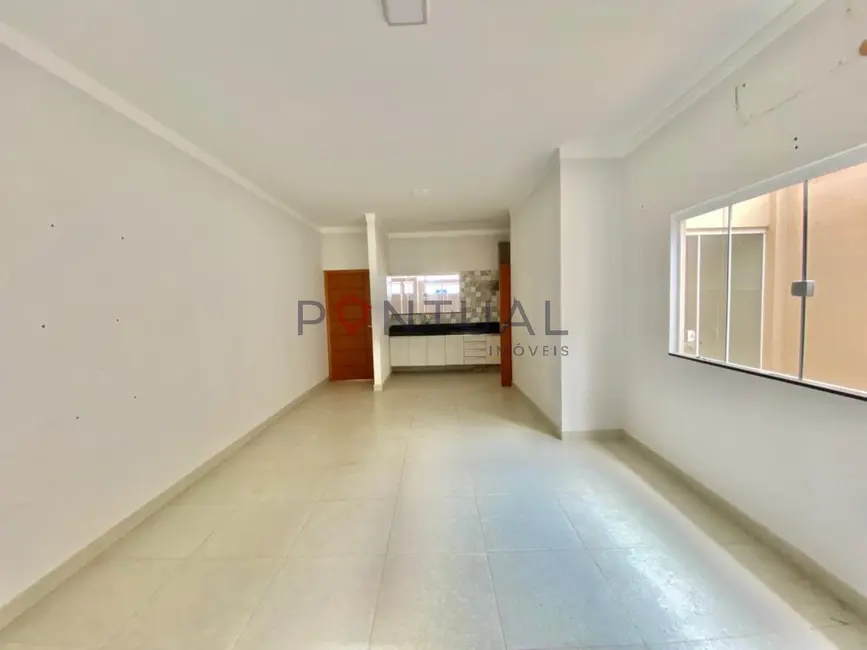 Casa com 3 quartos para alugar, 90m2 em Jardim Esplanada, Marilia - SP - imagem 4 Foto 4 de Casa com 3 quartos para alugar, 90m2 em Jardim Esplanada, Marilia - SP