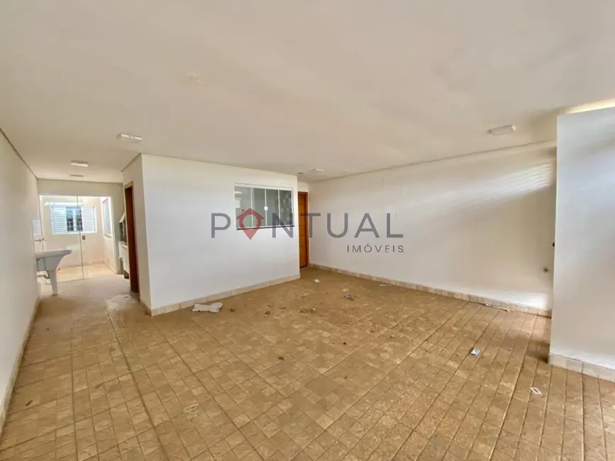 Casa com 3 quartos para alugar, 90m2 em Jardim Esplanada, Marilia - SP - imagem 1 Foto 1 de Casa com 3 quartos para alugar, 90m2 em Jardim Esplanada, Marilia - SP