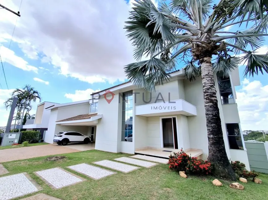 Foto 1 de Casa de Condomínio com 4 quartos para alugar, 300m2 em Jardim Alvorada, Marilia - SP
