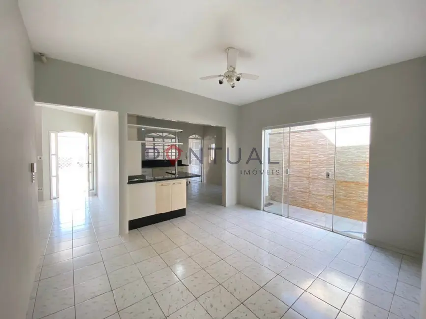 Foto 4 de Casa com 3 quartos à venda, 200m2 em Núcleo Habitacional Costa e Silva, Marilia - SP