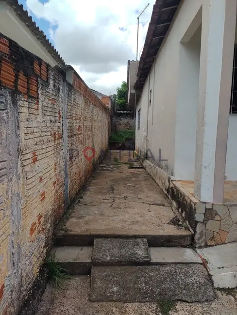 Foto 5 de Casa com 3 quartos à venda, 67m2 em Jardim Califórnia, Marilia - SP