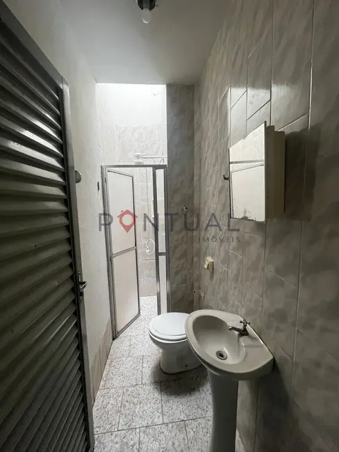 Casa com 2 quartos para alugar, 50m2 em Jardim Cavallari, Marilia - SP - imagem 8 Foto 8 de Casa com 2 quartos para alugar, 50m2 em Jardim Cavallari, Marilia - SP