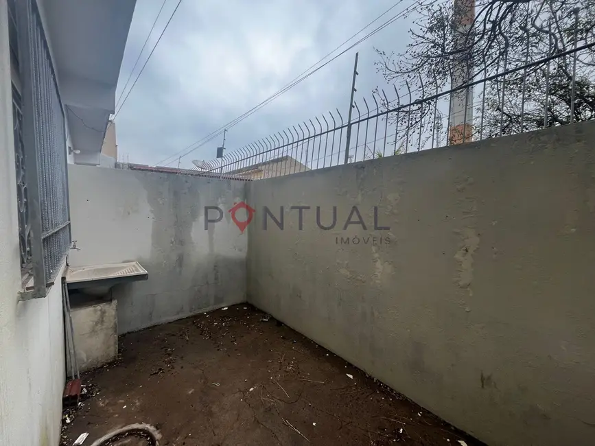 Casa com 2 quartos para alugar, 50m2 em Jardim Cavallari, Marilia - SP - imagem 5 Foto 5 de Casa com 2 quartos para alugar, 50m2 em Jardim Cavallari, Marilia - SP