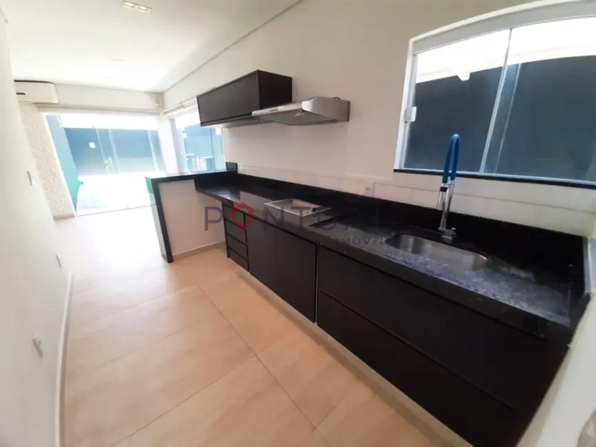 Foto 7 de Casa de Condomínio com 4 quartos à venda, 200m2 em Loteamento Residencial e Comercial Fazenda São Sebastião, Marilia - SP