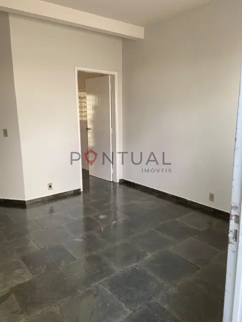 Foto 2 de Apartamento com 2 quartos para alugar, 40m2 em Jardim Cavallari, Marilia - SP