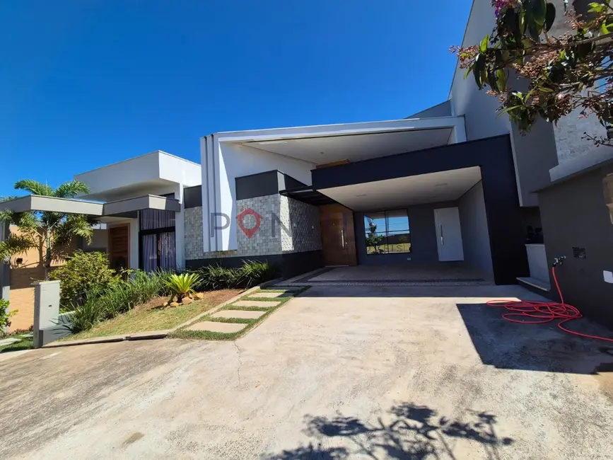 Foto 1 de Casa de Condomínio com 3 quartos à venda e para alugar, 190m2 em Residencial Villa Flora Aquarius, Marilia - SP
