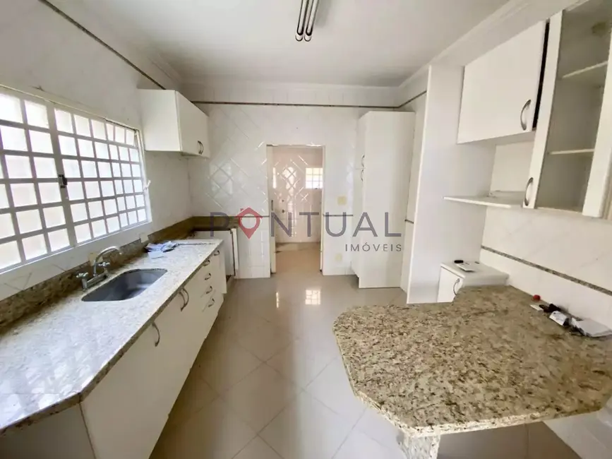 Casa com 3 quartos para alugar, 200m2 em Jardim São Francisco, Marilia - SP - imagem 6 Foto 6 de Casa com 3 quartos para alugar, 200m2 em Jardim São Francisco, Marilia - SP