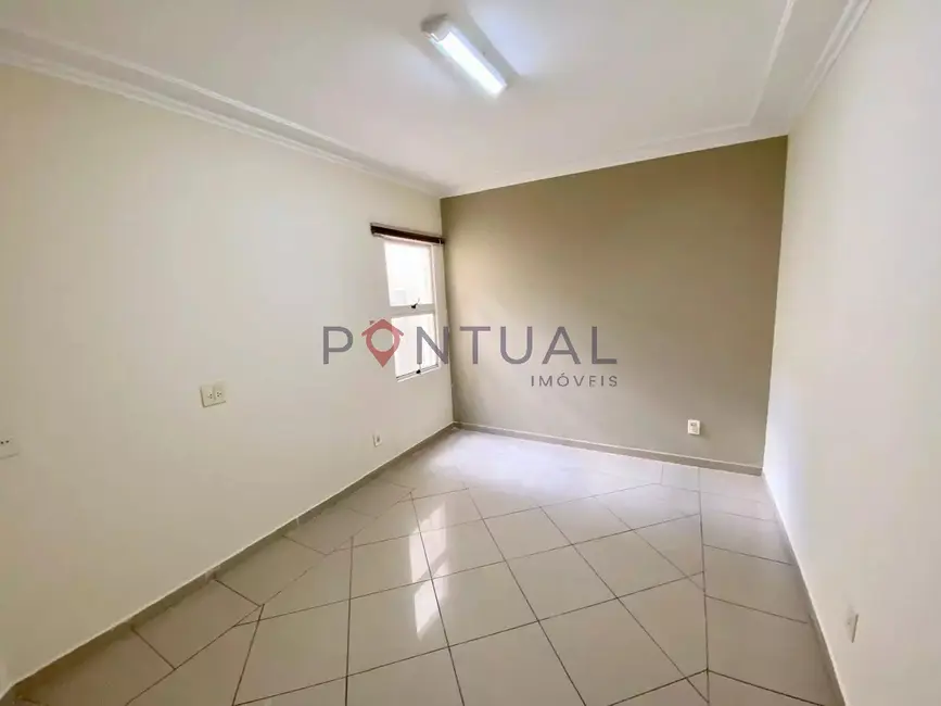 Casa com 3 quartos para alugar, 200m2 em Jardim São Francisco, Marilia - SP - imagem 9 Foto 9 de Casa com 3 quartos para alugar, 200m2 em Jardim São Francisco, Marilia - SP