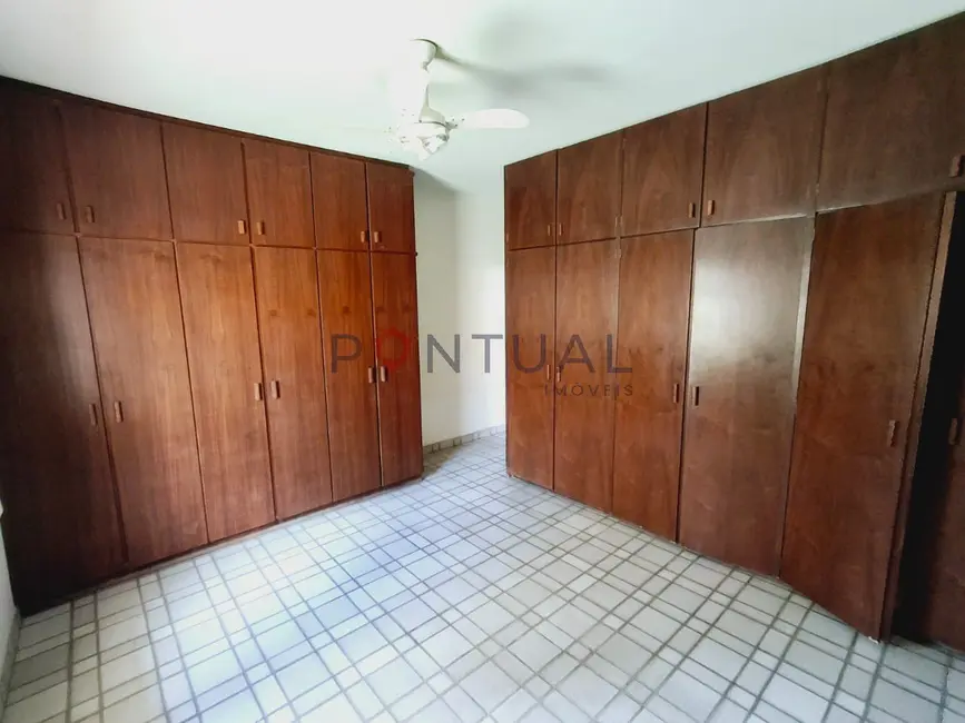 Foto 7 de Casa com 3 quartos para alugar, 150m2 em Jardim Maria Izabel, Marilia - SP