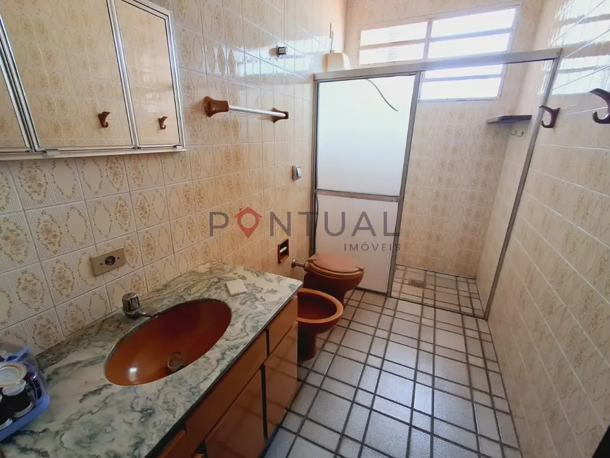 Foto 8 de Casa com 3 quartos para alugar, 150m2 em Jardim Maria Izabel, Marilia - SP