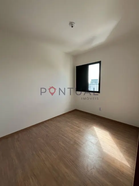 Foto 3 de Apartamento com 2 quartos para alugar, 48m2 em Jardim Cristo Rei, Marilia - SP