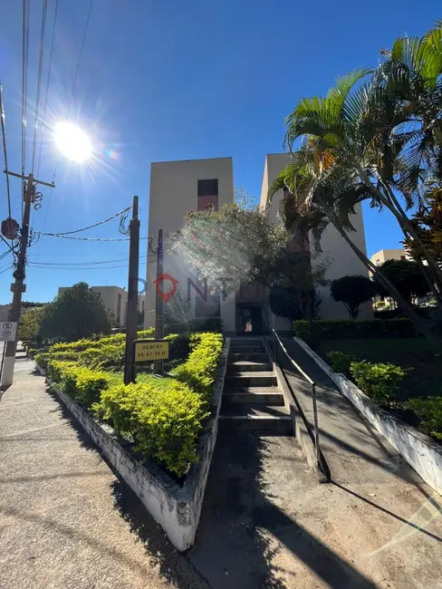 Foto 6 de Apartamento com 1 quarto à venda e para alugar, 45m2 em Jardim Califórnia, Marilia - SP