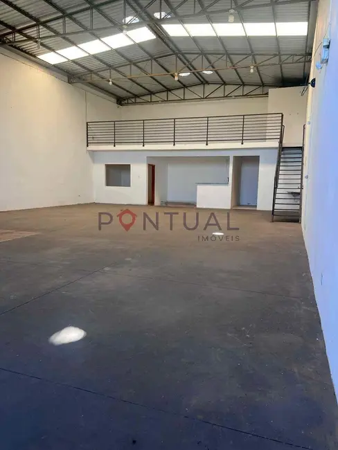 Foto 2 de Sala Comercial para alugar, 250m2 em Jardim Portal do Sol, Marilia - SP