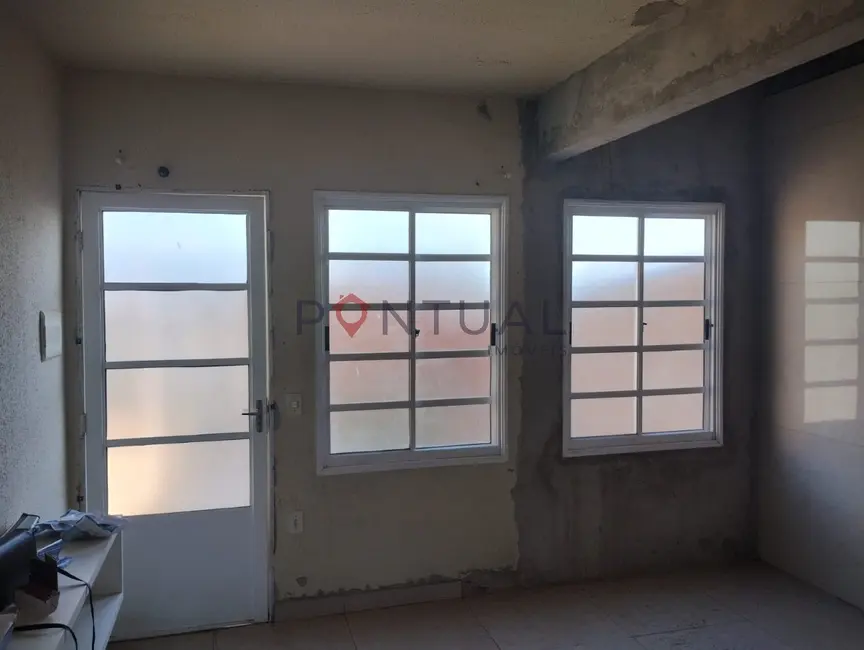 Casa com 2 quartos para alugar, 110m2 em Residencial Vida Nova Maracá II (Padre Nobrega), Marilia - SP - imagem 4 Foto 4 de Casa com 2 quartos para alugar, 110m2 em Residencial Vida Nova Maracá II (Padre Nobrega), Marilia - SP