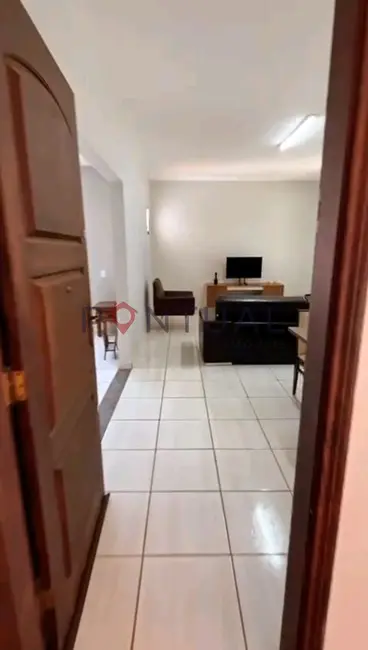 Foto 4 de Casa com 3 quartos à venda, 170m2 em Jardim Cristo Rei, Marilia - SP