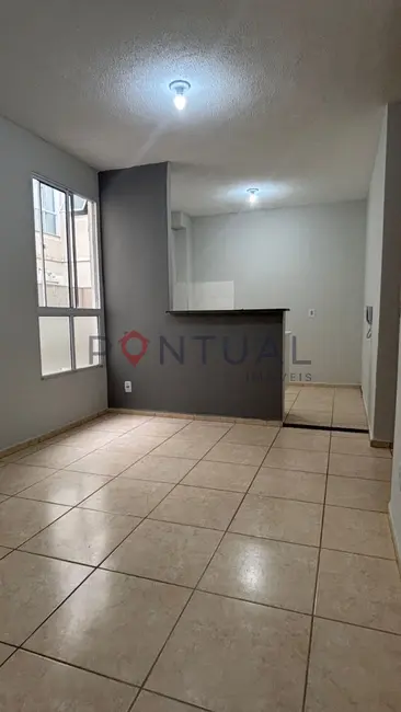 Foto 2 de Apartamento com 2 quartos para alugar, 45m2 em Distrito Industrial, Marilia - SP