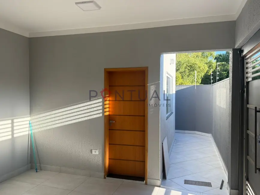 Foto 2 de Casa com 2 quartos à venda, 81m2 em Palmital, Marilia - SP