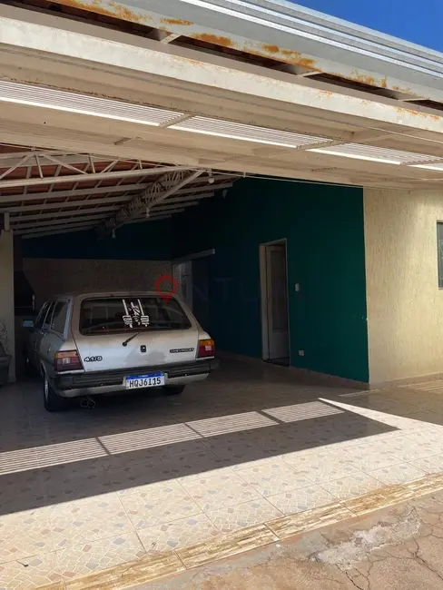 Foto 2 de Casa com 3 quartos à venda, 170m2 em Palmital, Marilia - SP
