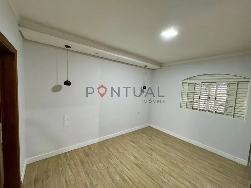 Foto 6 de Casa com 3 quartos à venda, 203m2 em Jardim Vitória, Marilia - SP