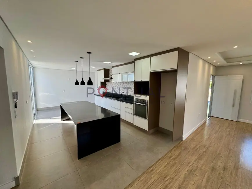 Foto 2 de Casa com 3 quartos à venda, 203m2 em Jardim Vitória, Marilia - SP