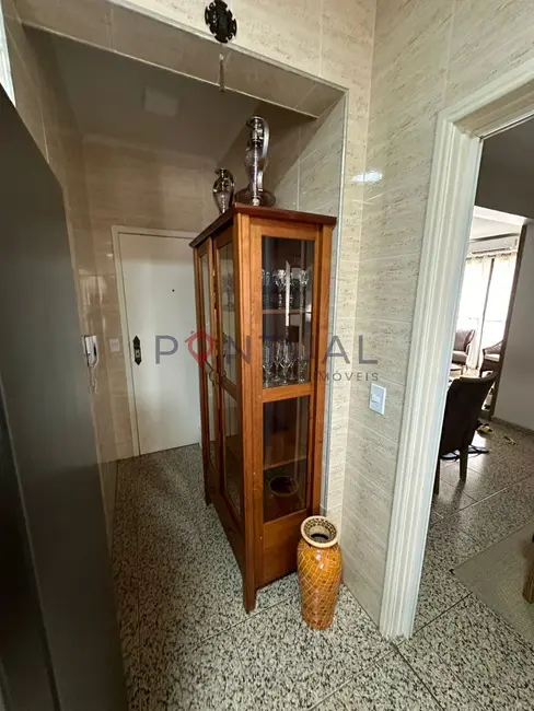Apartamento com 3 quartos para alugar, 109m2 em Alto Cafezal, Marilia - SP - imagem 7 Foto 7 de Apartamento com 3 quartos para alugar, 109m2 em Alto Cafezal, Marilia - SP