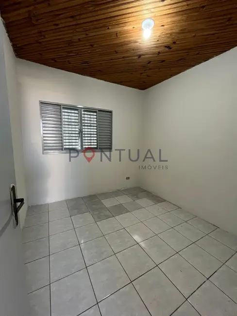Casa com 3 quartos para alugar, 120m2 em Núcleo Habitacional Presidente Jânio da Silva Quadros, Marilia - SP - imagem 7 Foto 7 de Casa com 3 quartos para alugar, 120m2 em Núcleo Habitacional Presidente Jânio da Silva Quadros, Marilia - SP