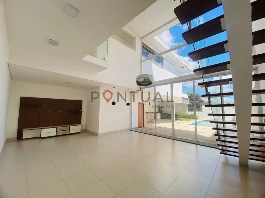 Foto 2 de Casa com 3 quartos para alugar, 315m2 em Parque das Esmeraldas II, Marilia - SP
