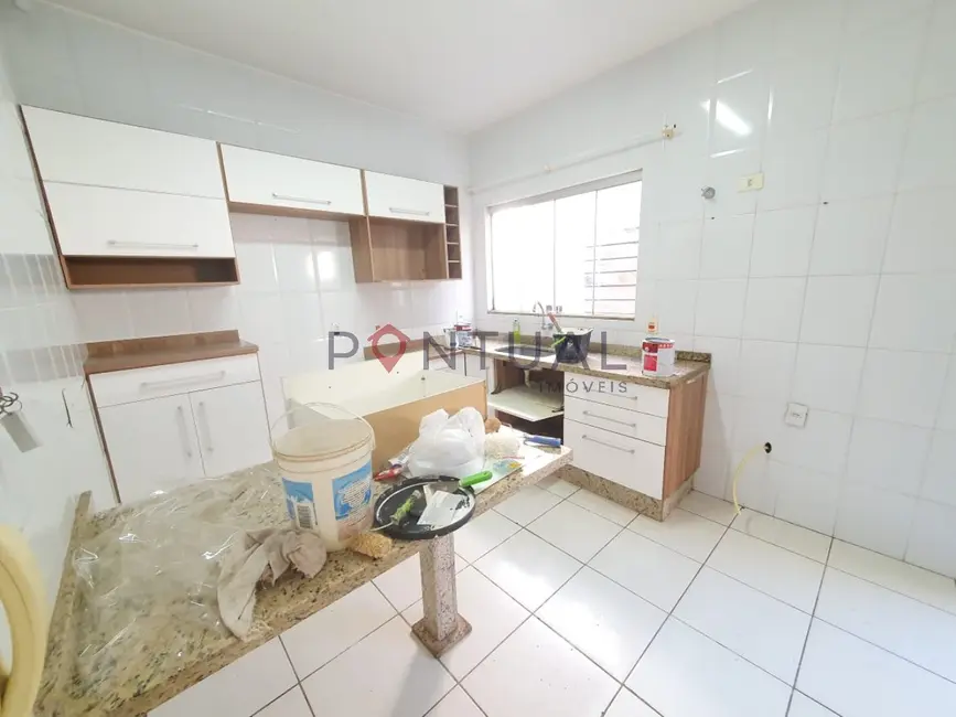 Foto 3 de Casa com 3 quartos para alugar, 125m2 em Jardim Nazareth, Marilia - SP