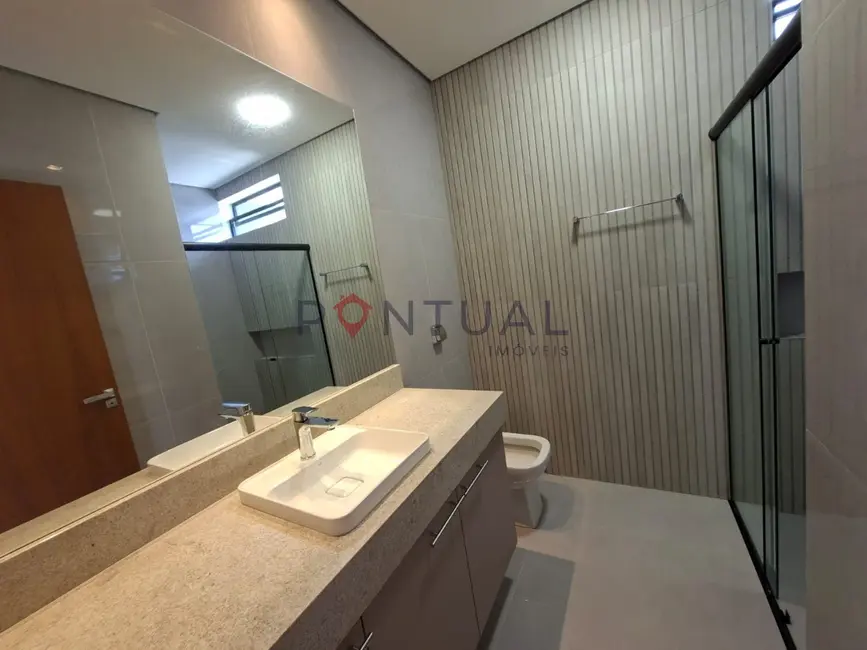 Casa de Condomínio com 3 quartos para alugar, 280m2 em Marilia - SP - imagem 9 Foto 9 de Casa de Condomínio com 3 quartos para alugar, 280m2 em Marilia - SP