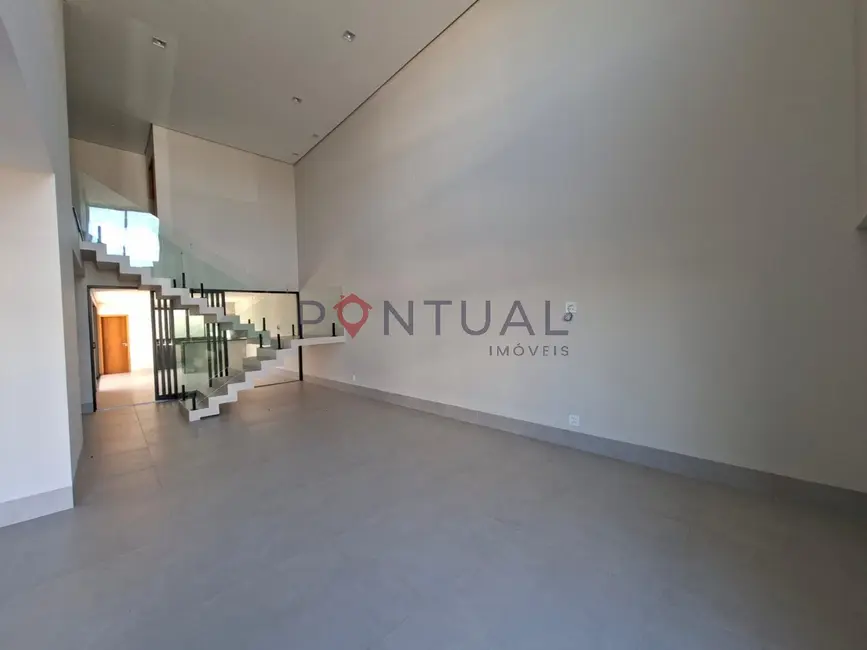 Foto 2 de Casa de Condomínio com 3 quartos para alugar, 280m2 em Marilia - SP