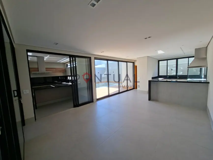 Casa de Condomínio com 3 quartos para alugar, 280m2 em Marilia - SP - imagem 5 Foto 5 de Casa de Condomínio com 3 quartos para alugar, 280m2 em Marilia - SP