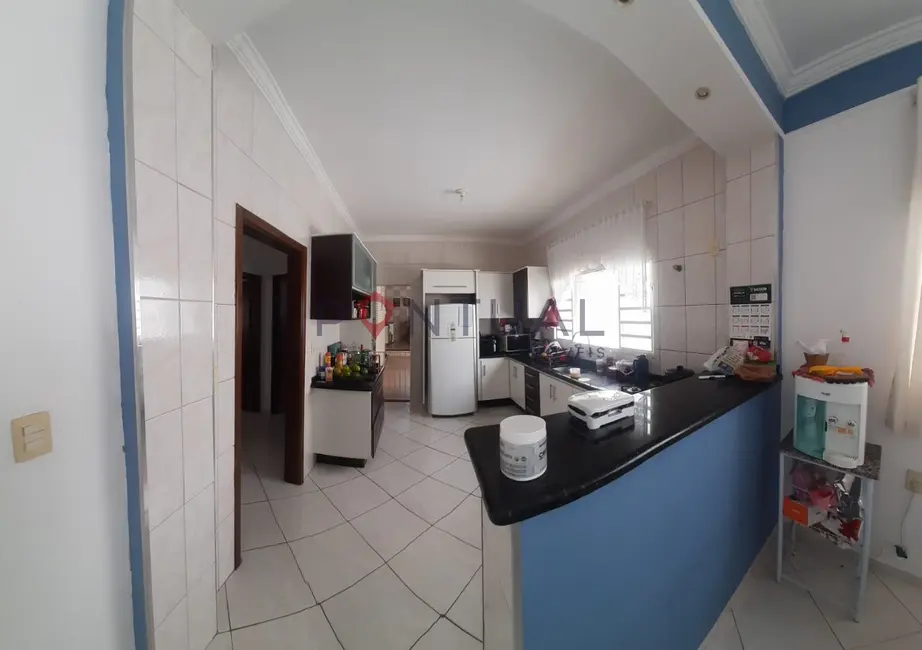 Foto 9 de Casa com 3 quartos à venda, 200m2 em Jardim Planalto, Marilia - SP