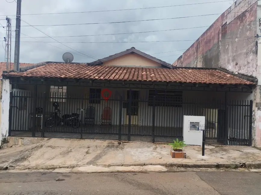 Foto 1 de Casa com 3 quartos à venda, 140m2 em Núcleo Habitacional Costa e Silva, Marilia - SP