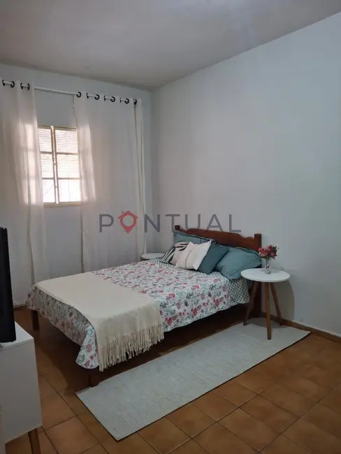 Foto 4 de Casa com 3 quartos à venda, 140m2 em Núcleo Habitacional Costa e Silva, Marilia - SP