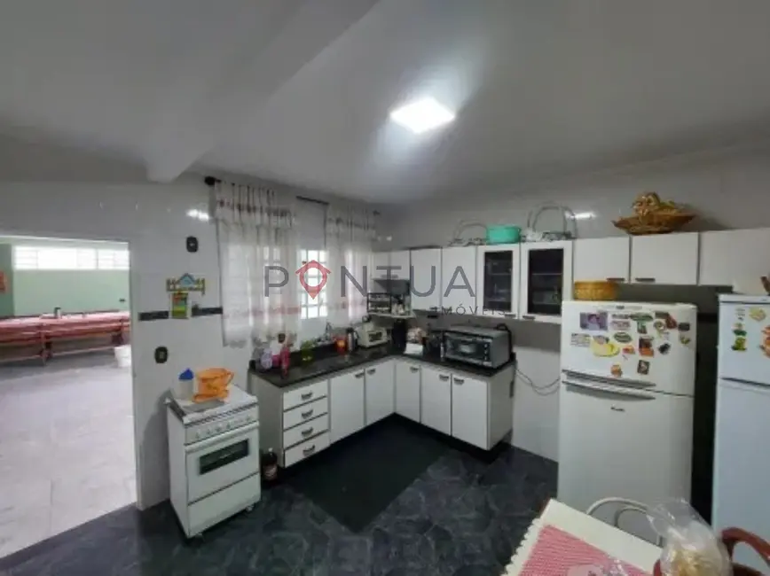 Foto 7 de Casa com 4 quartos à venda e para alugar, 345m2 em Jardim Itaipu, Marilia - SP