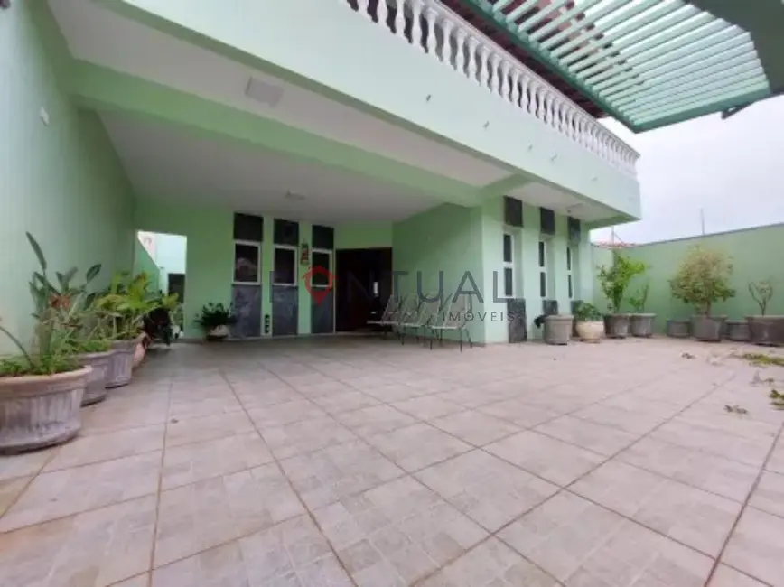 Foto 3 de Casa com 4 quartos à venda e para alugar, 345m2 em Jardim Itaipu, Marilia - SP