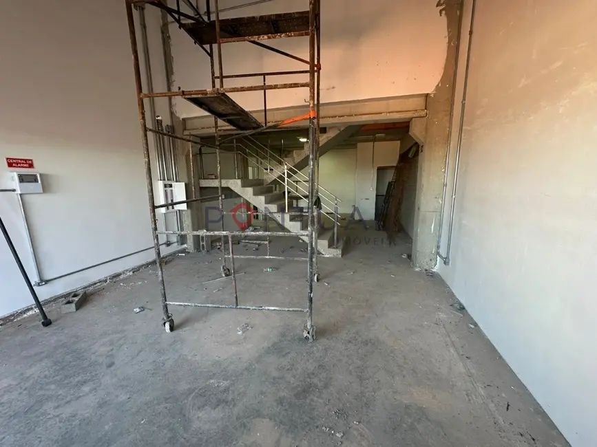 Foto 8 de Armazém / Galpão para alugar, 1000m2 em Centro (Lácio), Marilia - SP