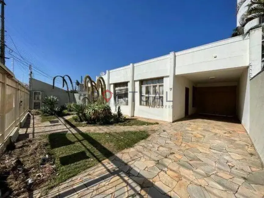 Foto 3 de Casa com 3 quartos para alugar, 551m2 em Montolar, Marilia - SP
