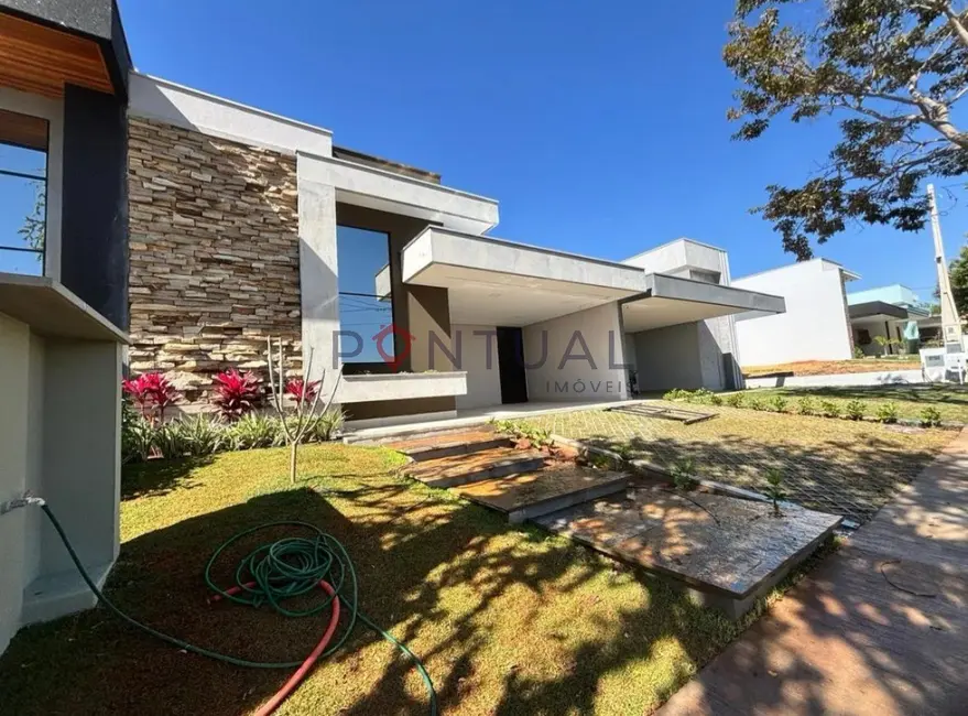 Foto 2 de Casa de Condomínio com 3 quartos à venda, 150m2 em Loteamento Residencial e Comercial Fazenda São Sebastião, Marilia - SP