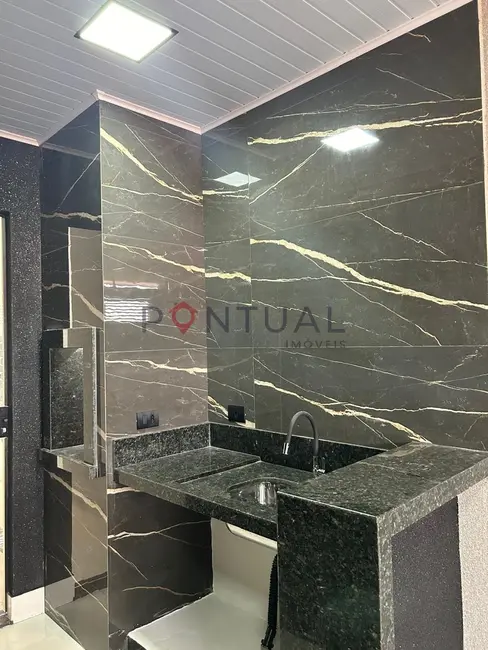 Foto 2 de Casa com 3 quartos à venda, 125m2 em Núcleo Habitacional Juscelino Kubitschek, Marilia - SP