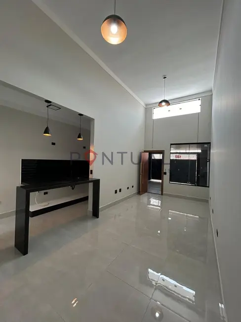 Foto 3 de Casa com 3 quartos à venda, 125m2 em Núcleo Habitacional Juscelino Kubitschek, Marilia - SP