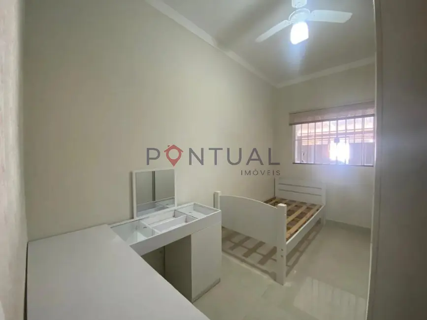 Foto 7 de Casa com 2 quartos para alugar, 90m2 em Jardim Fontanelli, Marilia - SP