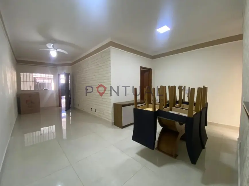 Foto 4 de Casa com 2 quartos para alugar, 90m2 em Jardim Fontanelli, Marilia - SP
