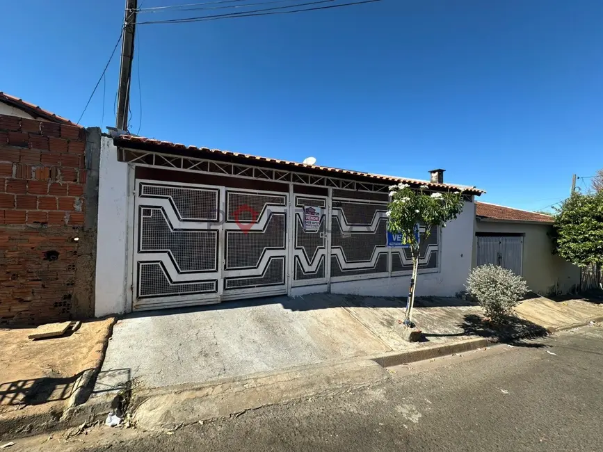Foto 1 de Casa com 3 quartos à venda, 160m2 em Núcleo Habitacional Presidente Jânio da Silva Quadros, Marilia - SP