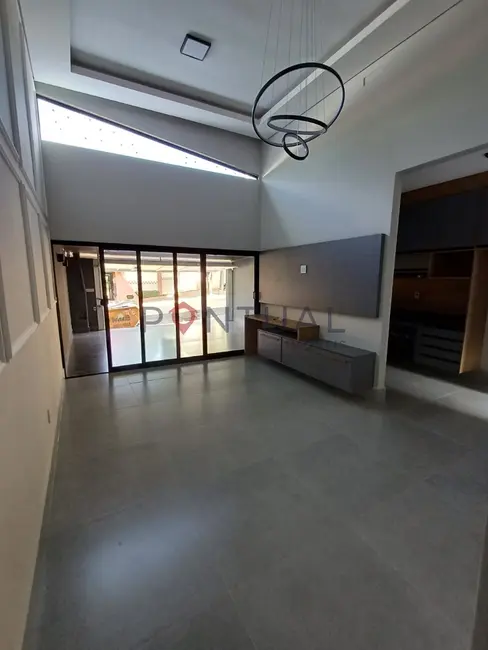 Foto 3 de Casa com 3 quartos à venda, 135m2 em Jardim Aquárius, Marilia - SP