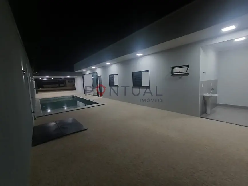 Foto 3 de Casa com 2 quartos à venda, 145m2 em Marilia - SP